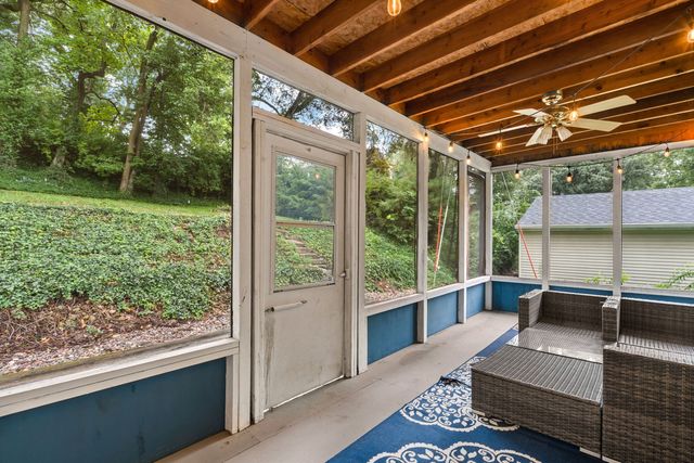 1415 Jersey Ridge Road, Davenport, IA 52803