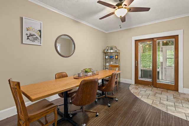 1415 Jersey Ridge Road, Davenport, IA 52803