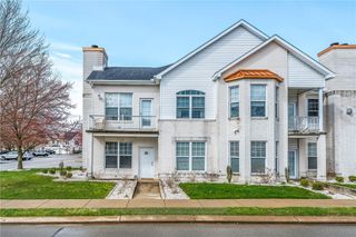 216 Adams Pointe Blvd 10, Adams Twp, PA 16046