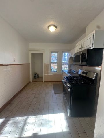 78 Garfield St 1, Chelsea, MA 02150