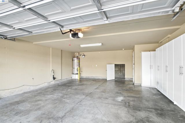 37 Esfahan Dr, San Jose, CA 95111