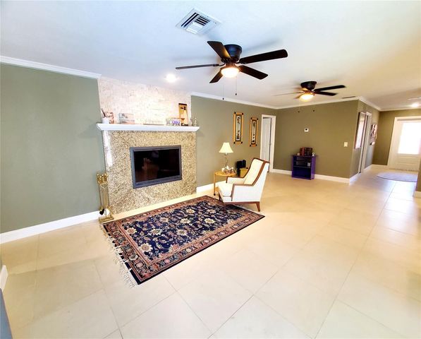 804 ROBIN AVENUE, Palm Harbor, FL 34683