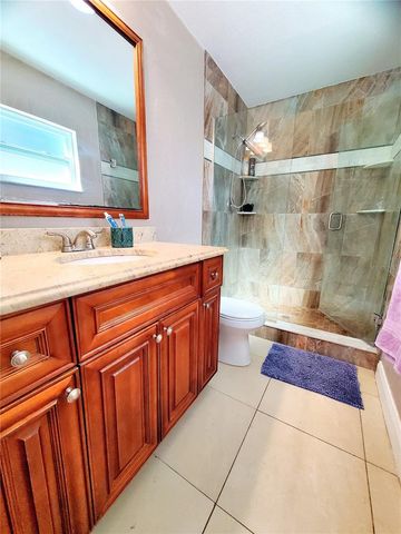 804 ROBIN AVENUE, Palm Harbor, FL 34683