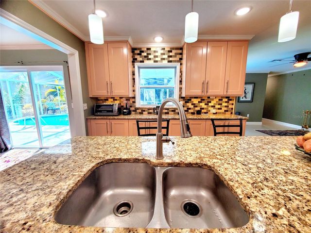 804 ROBIN AVENUE, Palm Harbor, FL 34683