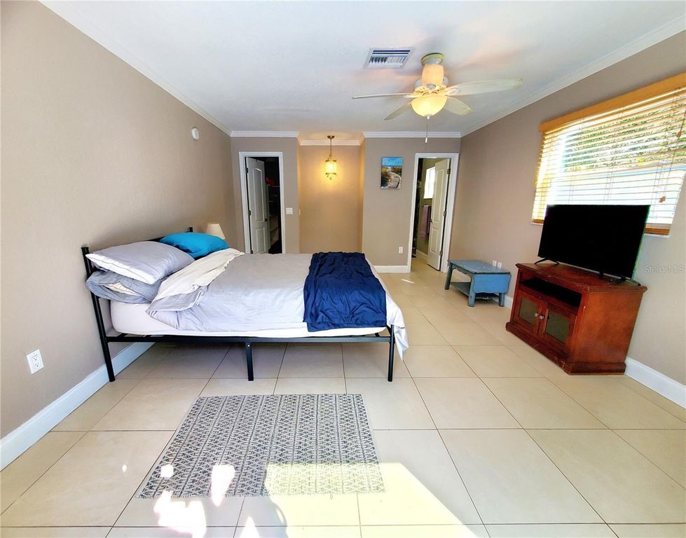 Image 19 of property listing at 804 ROBIN AVENUE, Palm Harbor, FL 34683