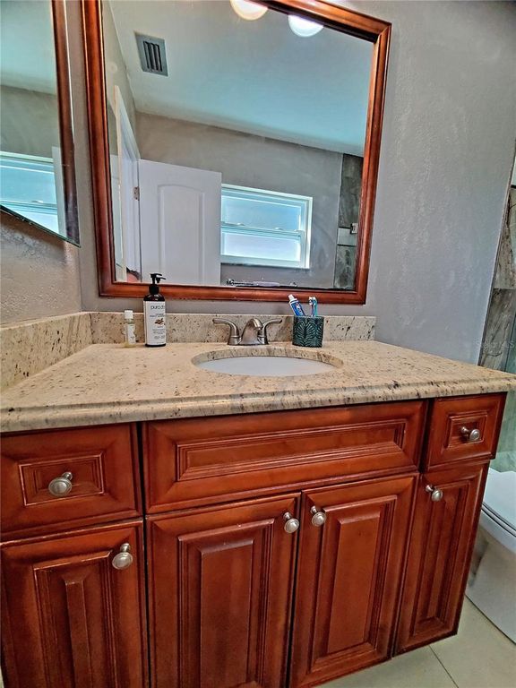 Image 25 of property listing at 804 ROBIN AVENUE, Palm Harbor, FL 34683