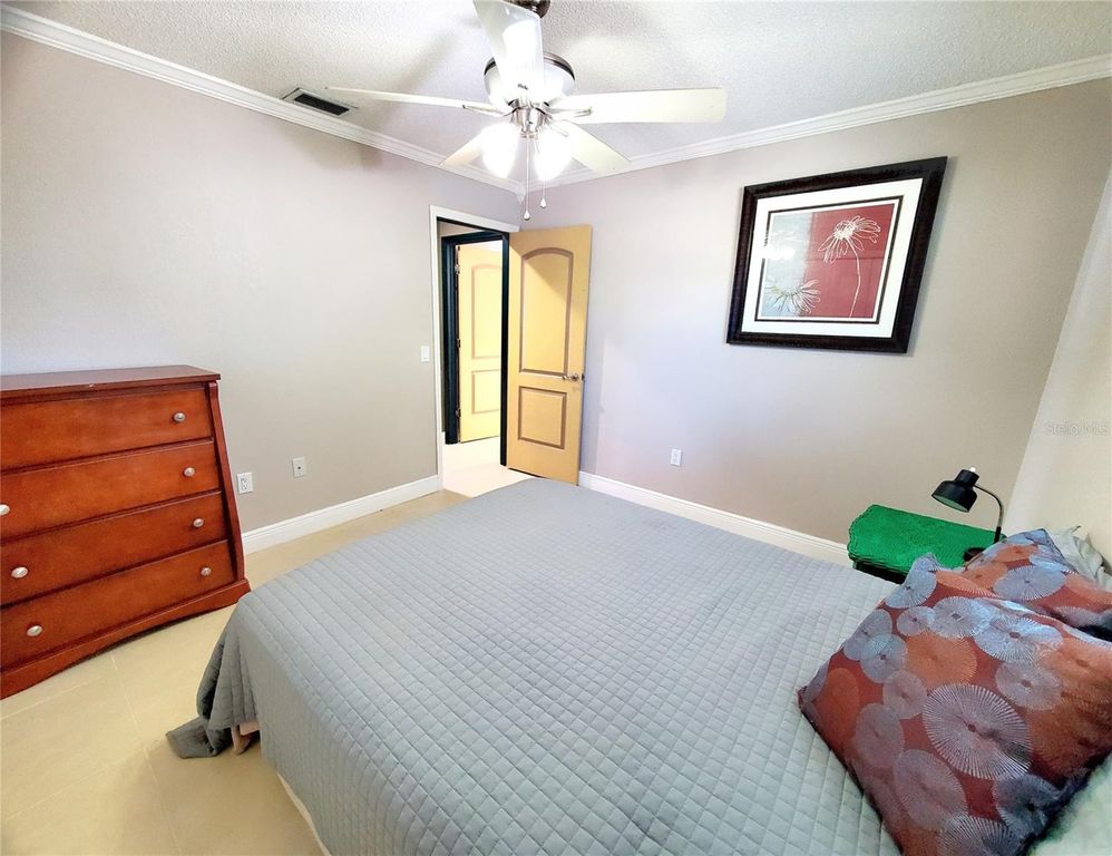 Image 36 of property listing at 804 ROBIN AVENUE, Palm Harbor, FL 34683