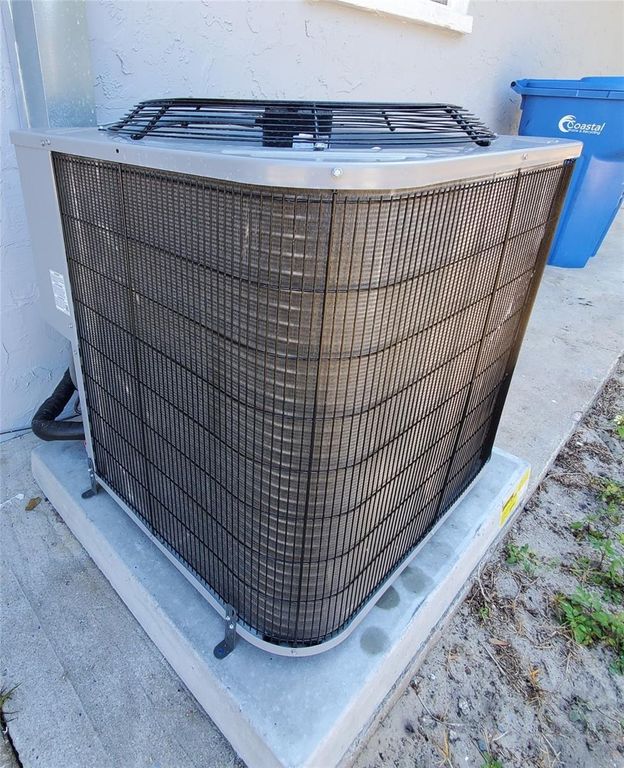 Image 43 of property listing at 804 ROBIN AVENUE, Palm Harbor, FL 34683