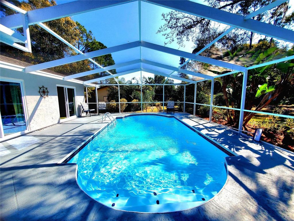 Image 47 of property listing at 804 ROBIN AVENUE, Palm Harbor, FL 34683