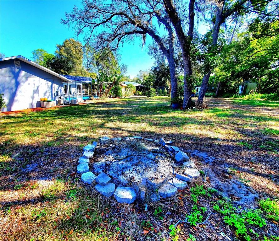 Image 52 of property listing at 804 ROBIN AVENUE, Palm Harbor, FL 34683