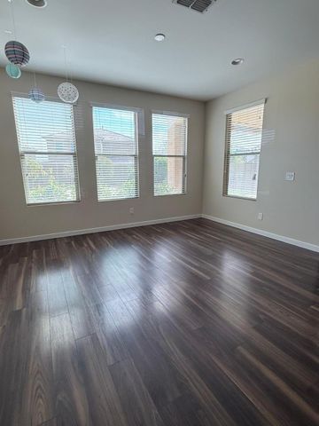 9519 W Fallen Leaf Lane, Peoria, AZ 85383