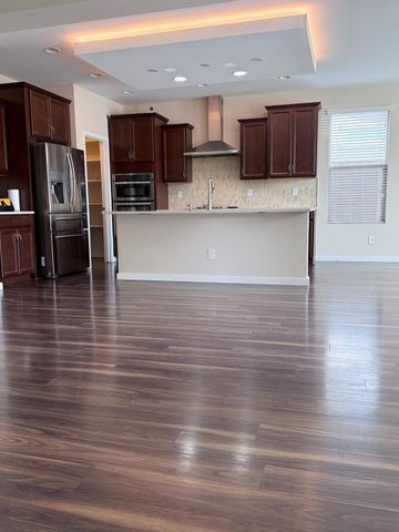 9519 W Fallen Leaf Lane, Peoria, AZ 85383