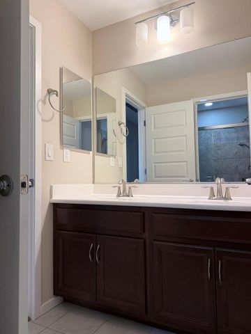 9519 W Fallen Leaf Lane, Peoria, AZ 85383