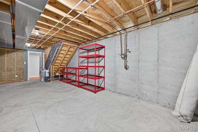 412 Charlestowne Place Drive, St Charles, MO 63301