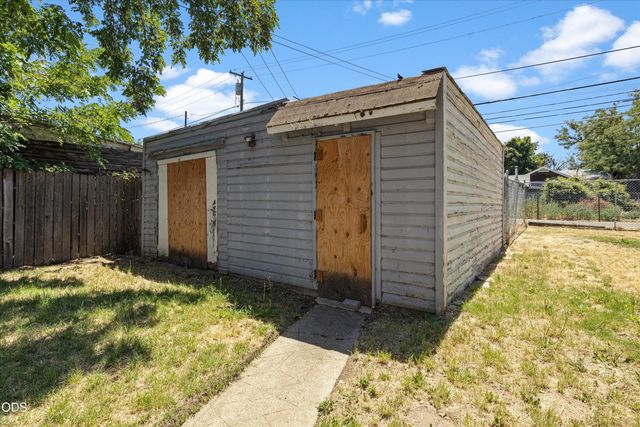 407 W Jackson Street, Medford, OR 97501