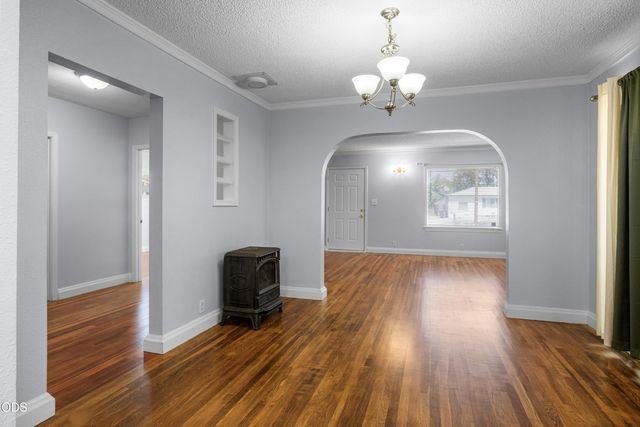407 W Jackson Street, Medford, OR 97501