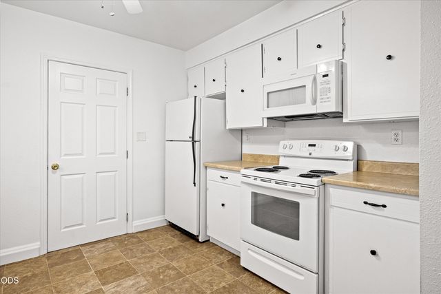 407 W Jackson Street, Medford, OR 97501