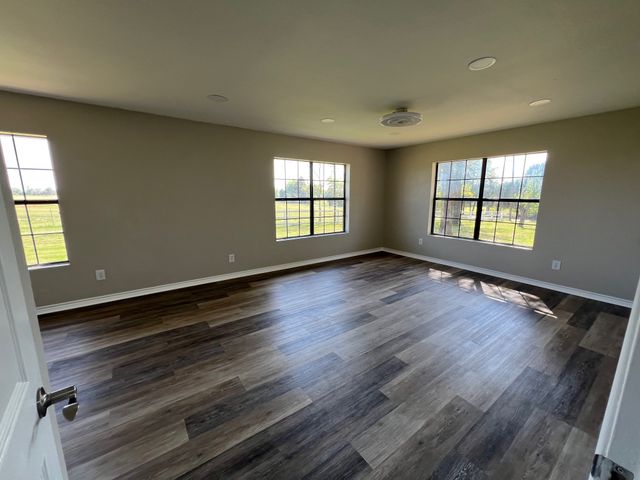 8740 County Road 2403, Tool, TX 75143