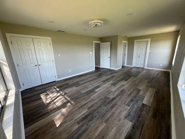 8740 County Road 2403, Tool, TX 75143