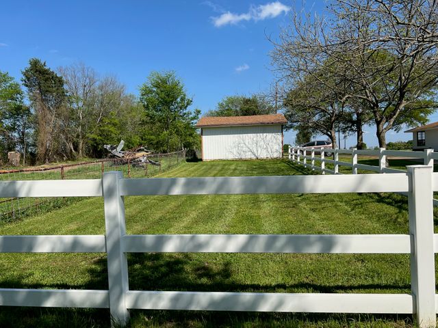 8740 County Road 2403, Tool, TX 75143