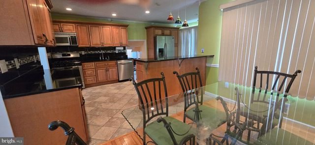 13 TUSCARORA CIR, Old Bridge, NJ 08857