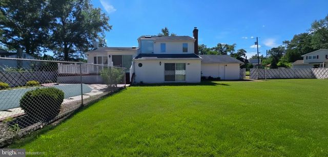 13 TUSCARORA CIR, Old Bridge, NJ 08857