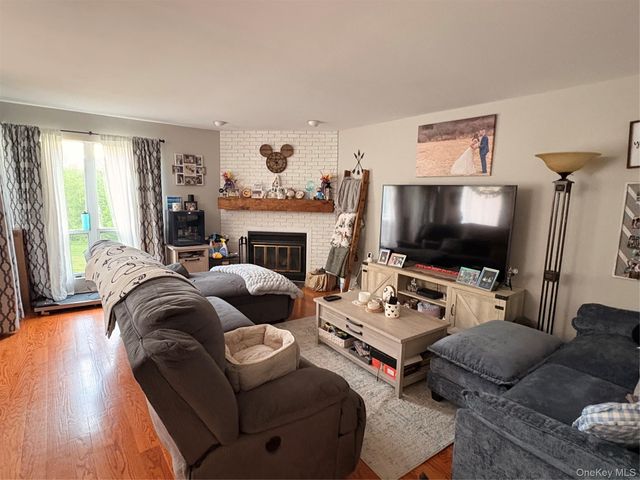 103 Woods Brooke Drive, Mahopac, NY 10541