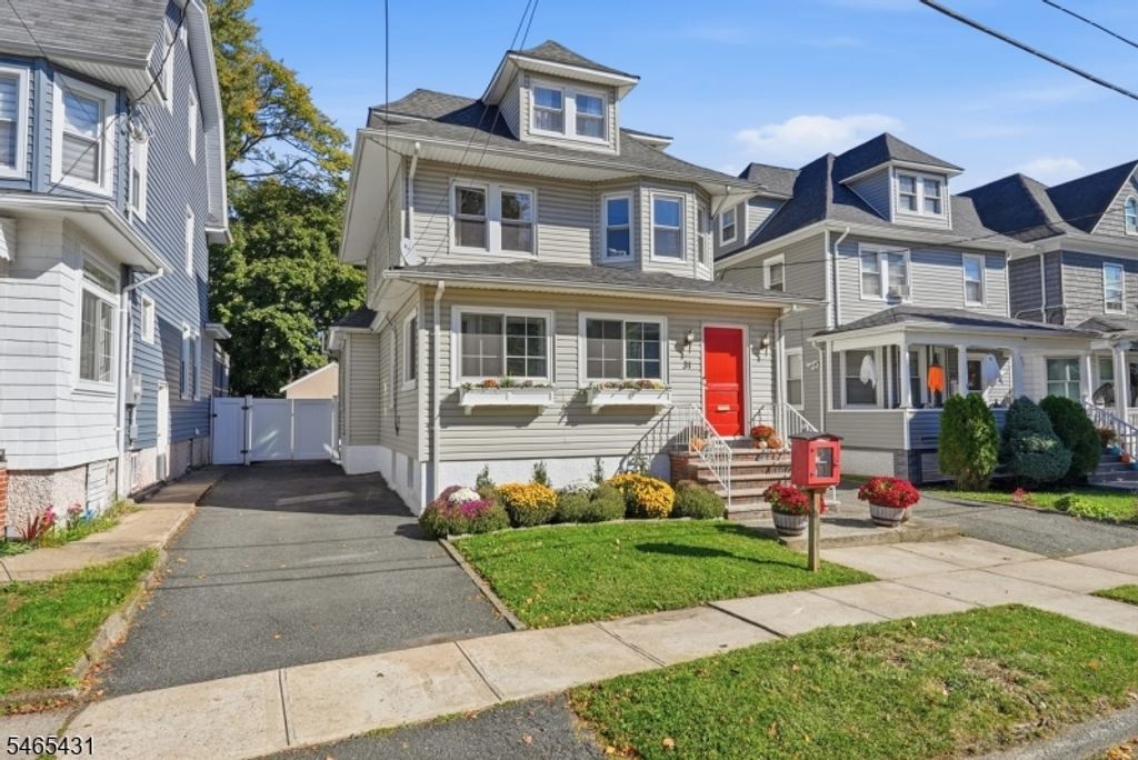 31 Stockton St, Bloomfield Twp., NJ 07003 — exterior