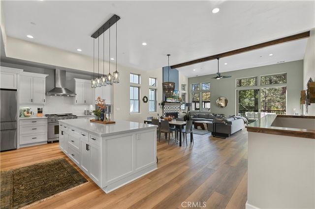 802 Pine Meadow Court, Big Bear Lake, CA 92315