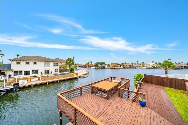 13805 Mizzen St, Corpus Christi, TX 78418