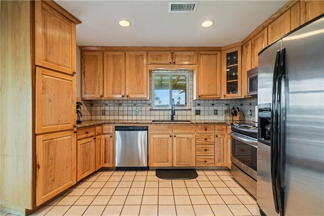 13805 Mizzen St, Corpus Christi, TX 78418