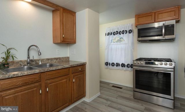 1102 RANA VILLA AVE, Camp Hill, PA 17011