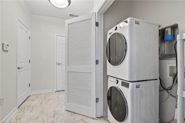 388 Boush St Unit 302, Norfolk, VA 23510