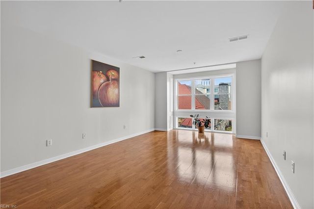 388 Boush St Unit 302, Norfolk, VA 23510