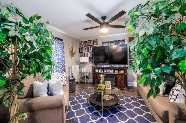 10 Worthington Avenue, Geneva City, NY 14456