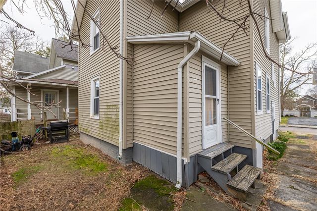 10 Worthington Avenue, Geneva City, NY 14456