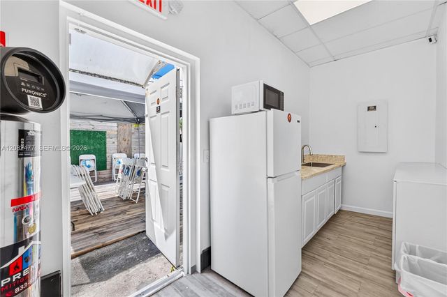 6260 Johnson Street, Hollywood, FL 33024