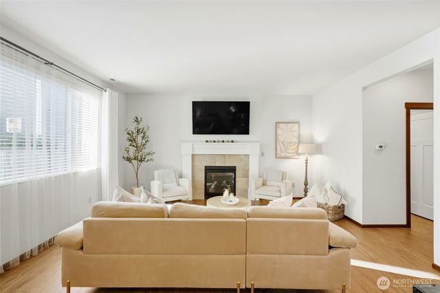 20912 2nd Avenue W, Lynnwood, WA 98036