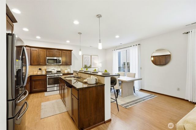 20912 2nd Avenue W, Lynnwood, WA 98036