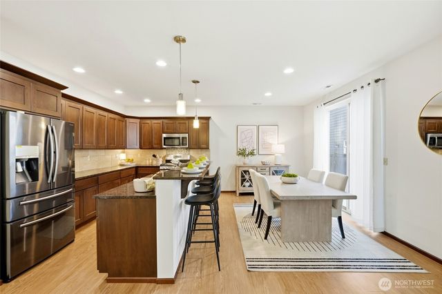 20912 2nd Avenue W, Lynnwood, WA 98036