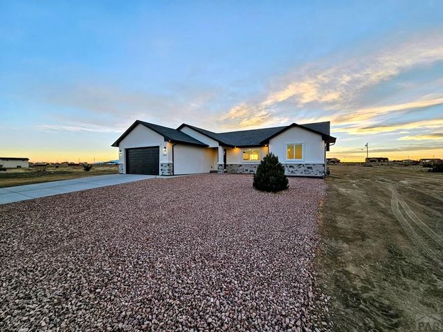1259 N Blazing Trail Dr, Pueblo West, CO 81007