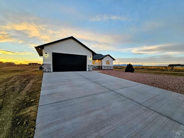 1259 N Blazing Trail Dr, Pueblo West, CO 81007