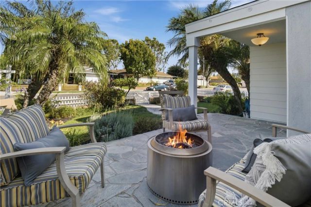 3281 Michigan Avenue, Costa Mesa, CA 92626