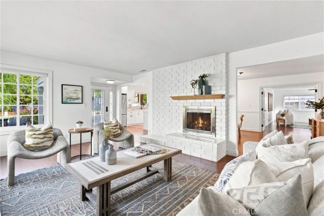 3281 Michigan Avenue, Costa Mesa, CA 92626