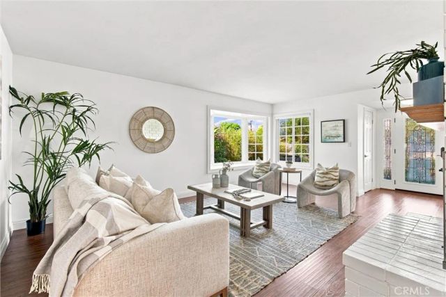 3281 Michigan Avenue, Costa Mesa, CA 92626