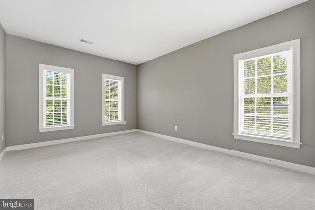 3444 STRATFORD DR, Jeffersonton, VA 22724
