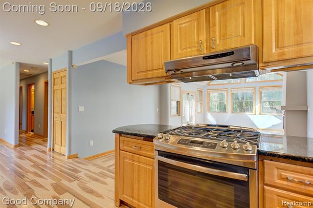 9035 Houghton Street, Livonia, MI 48150