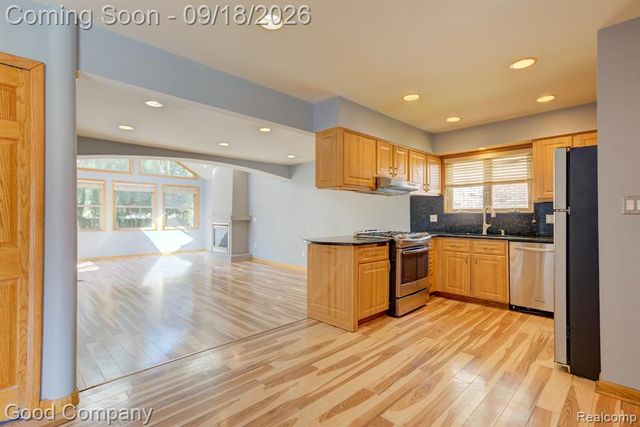 9035 Houghton Street, Livonia, MI 48150