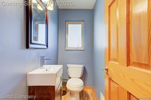 9035 Houghton Street, Livonia, MI 48150