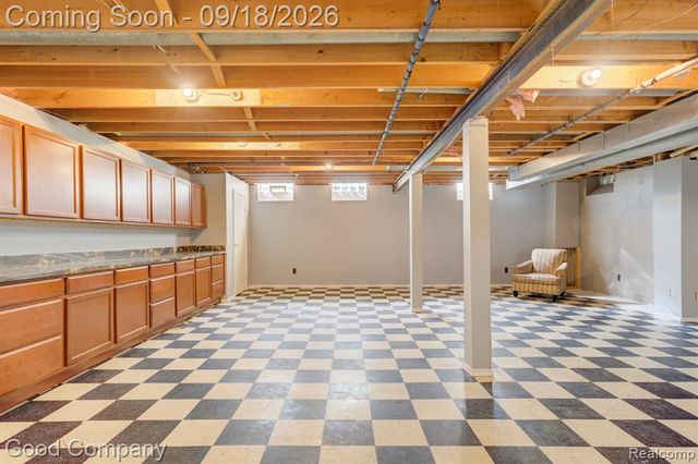 9035 Houghton Street, Livonia, MI 48150